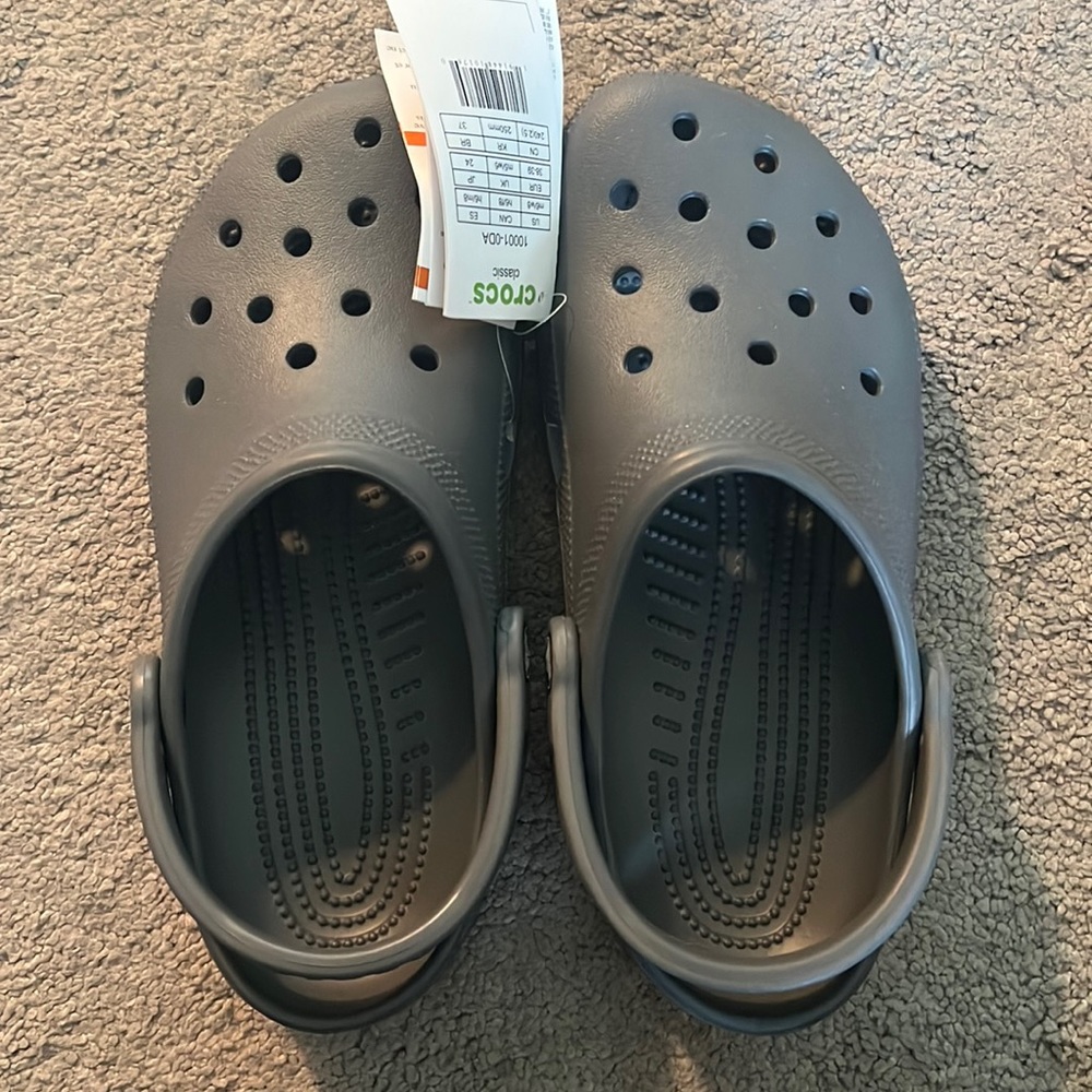 BRAND NEW CROCS